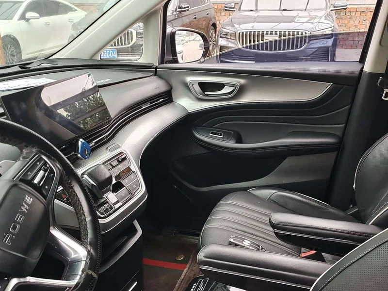 Roewe iMAX8 — фото 2