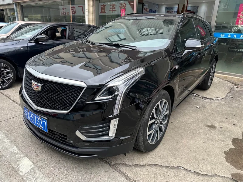 Cadillac XT5 — фото 1