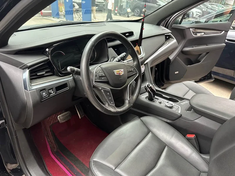 Cadillac XT5 — фото 2