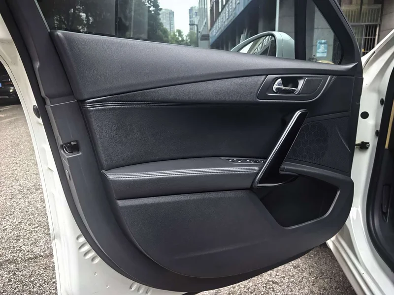 Peugeot 508 — фото 14