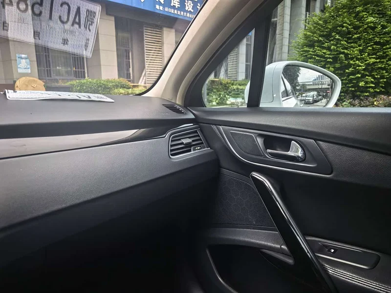 Peugeot 508 — фото 16