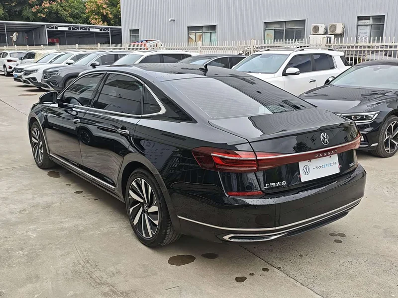 Volkswagen Passat — фото 3
