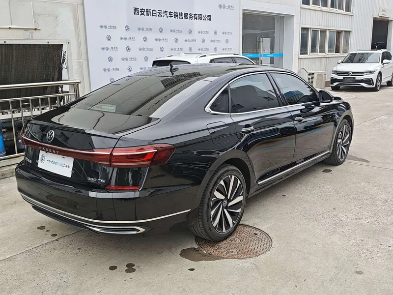 Volkswagen Passat — фото 4