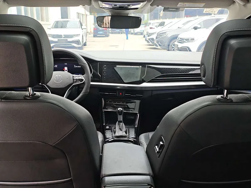 Volkswagen Passat — фото 6