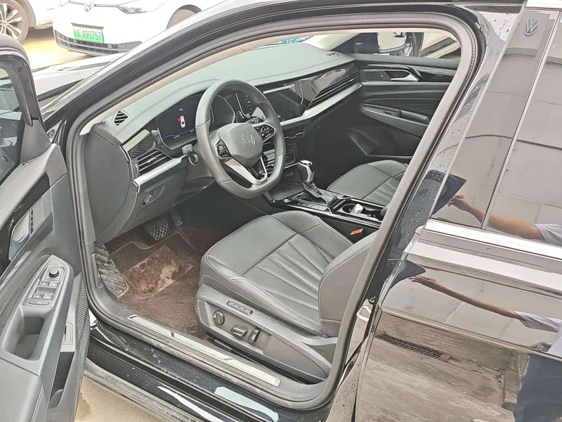 Volkswagen Passat — фото 8
