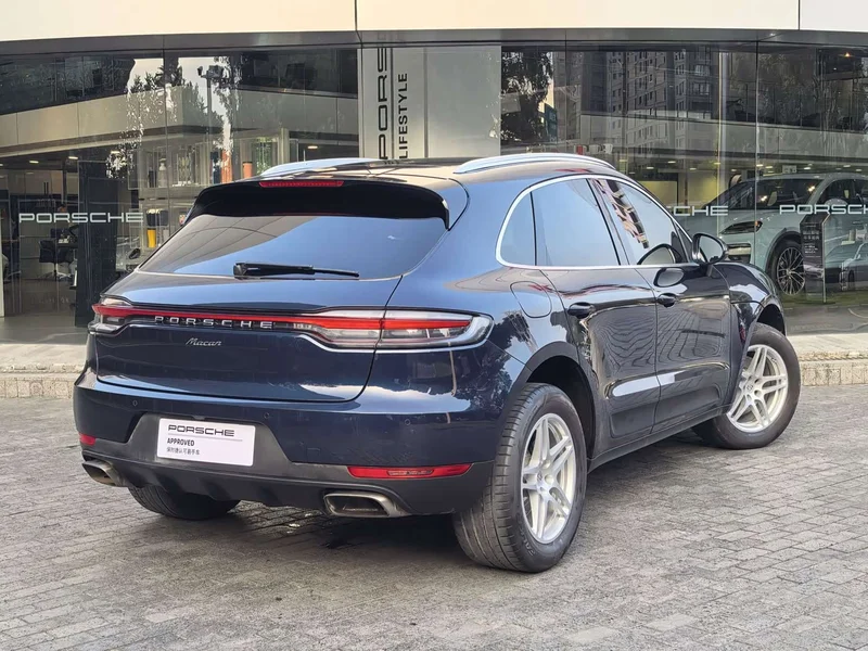 Porsche Macan — фото 20
