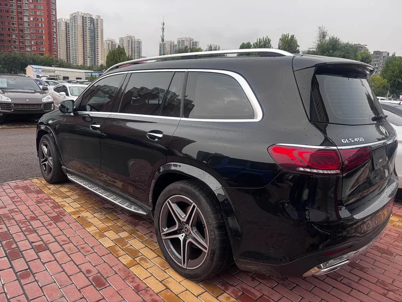 Mercedes-Benz GLS — фото 10