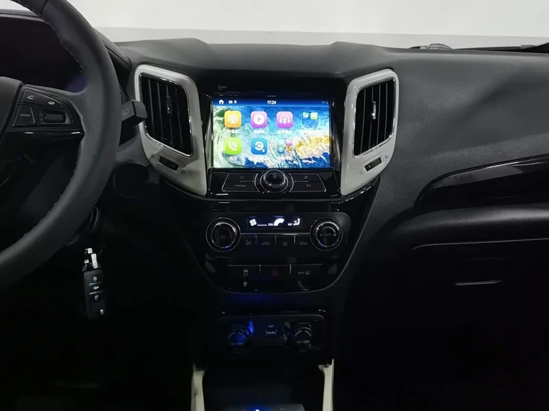 Changan CS15EV — фото 12