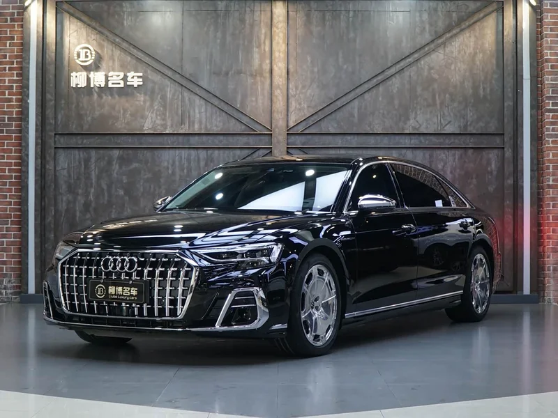 Audi A8 — фото 1