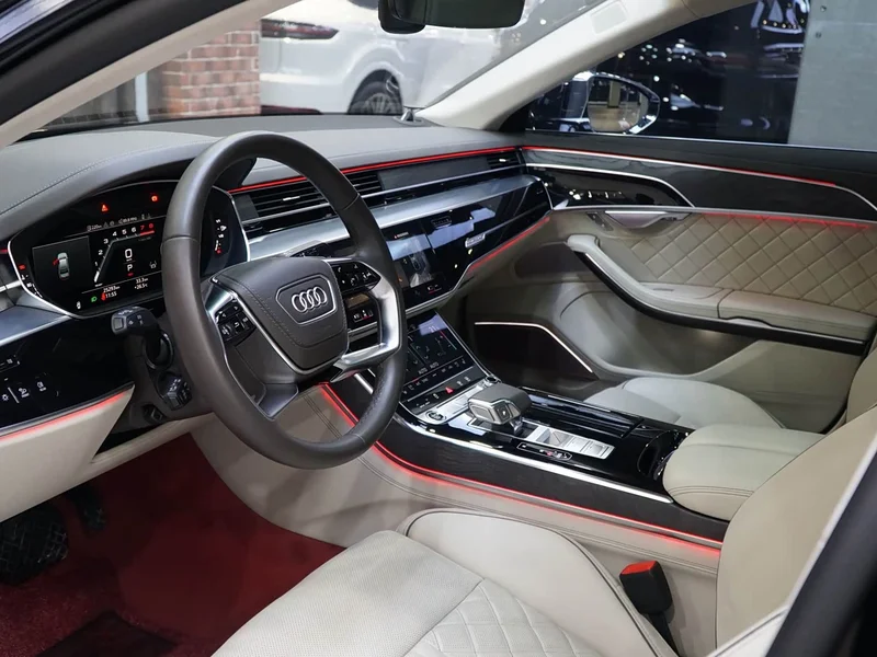 Audi A8 — фото 6