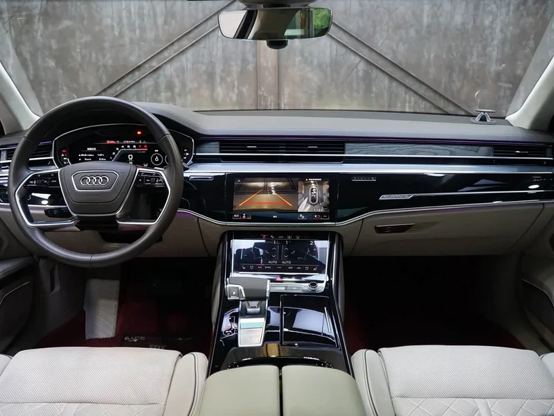 Audi A8 — фото 7