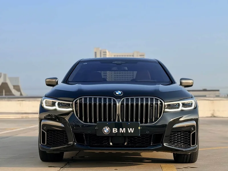 BMW 7-Series — фото 2