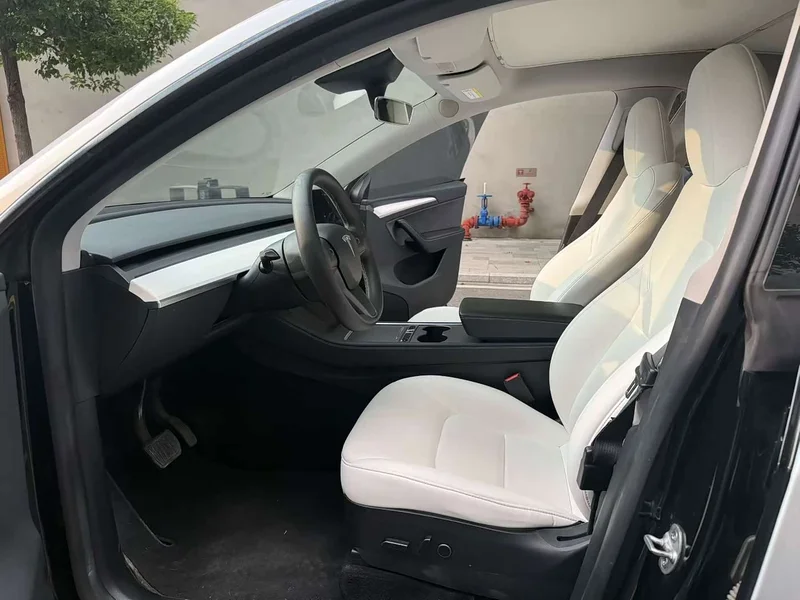 Tesla Model Y — фото 7
