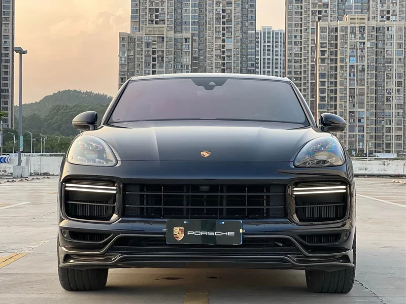 Porsche Cayenne — фото 2