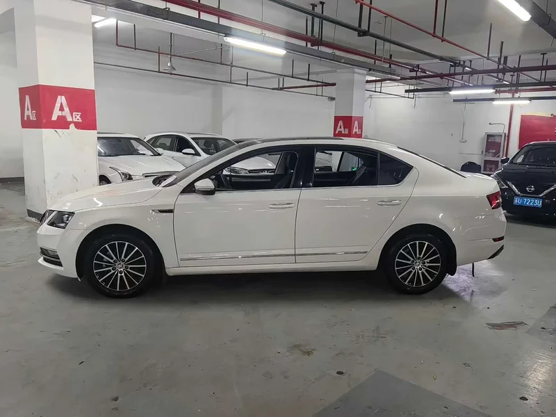 Volkswagen Octavia — фото 2