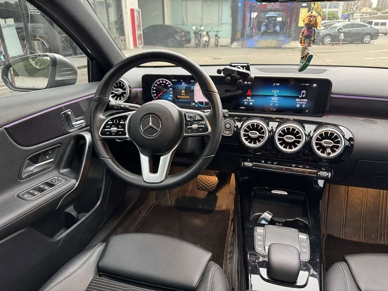 Mercedes-Benz A-Class — фото 11