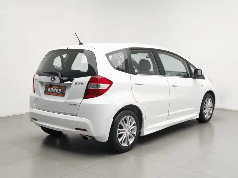Honda Fit — фото 2