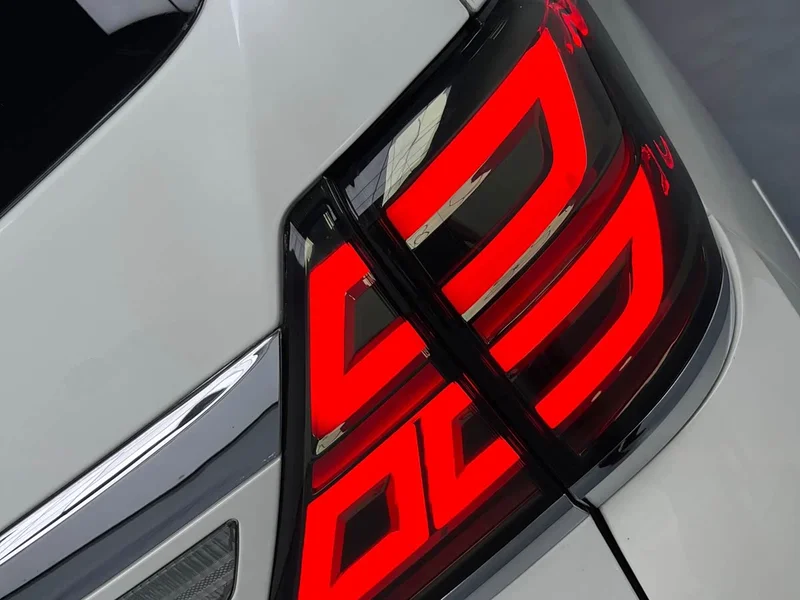 Toyota Alphard — фото 17