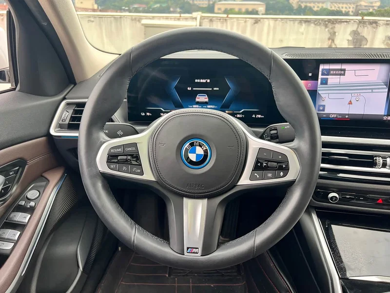 BMW i3 — фото 11