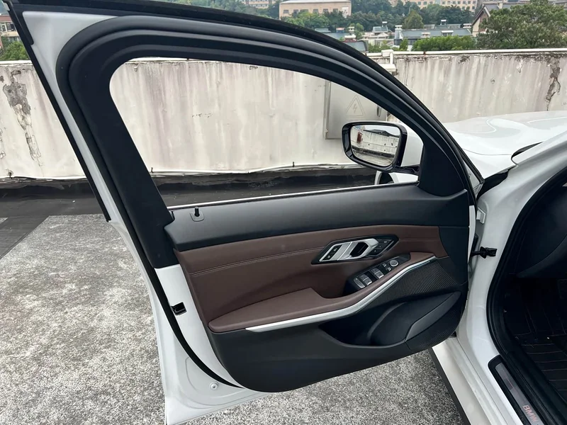BMW i3 — фото 12