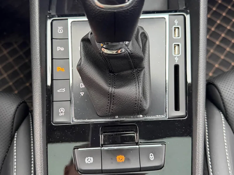 Skoda Superb — фото 16