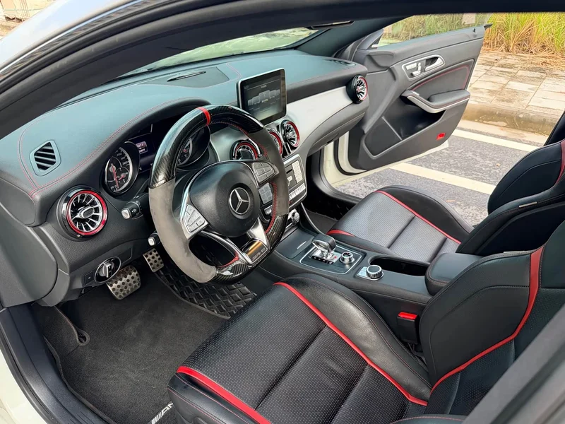 Mercedes-Benz CLA-Class AMG — фото 12