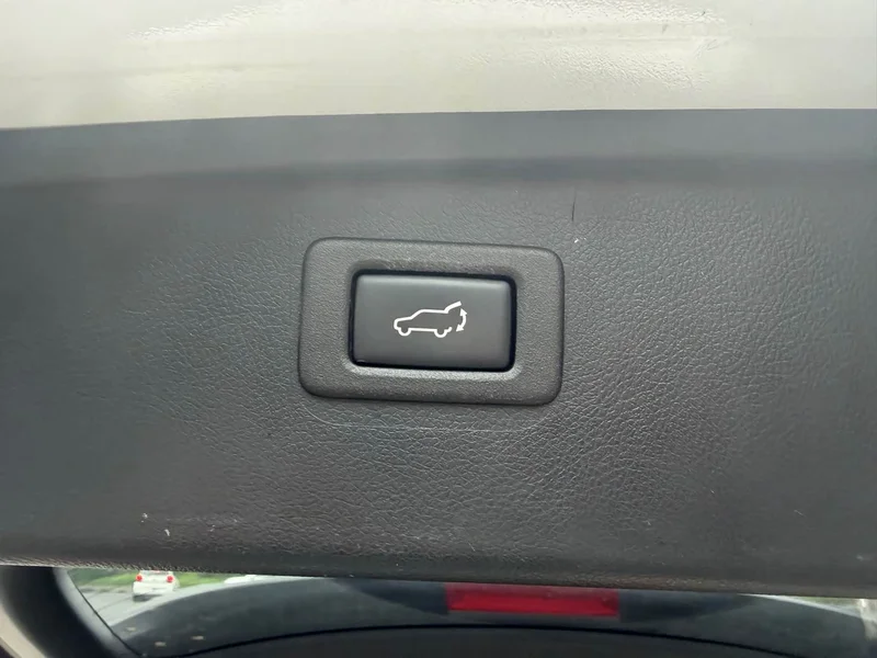 Subaru Outback — фото 9