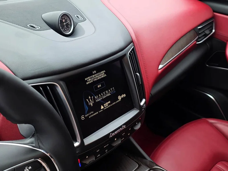 Maserati Levante — фото 18