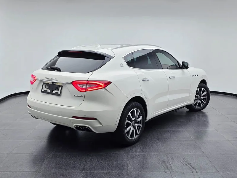 Maserati Levante — фото 6