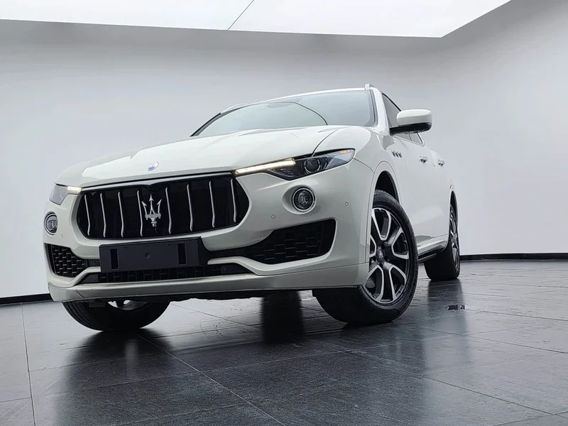 Maserati Levante — фото 10
