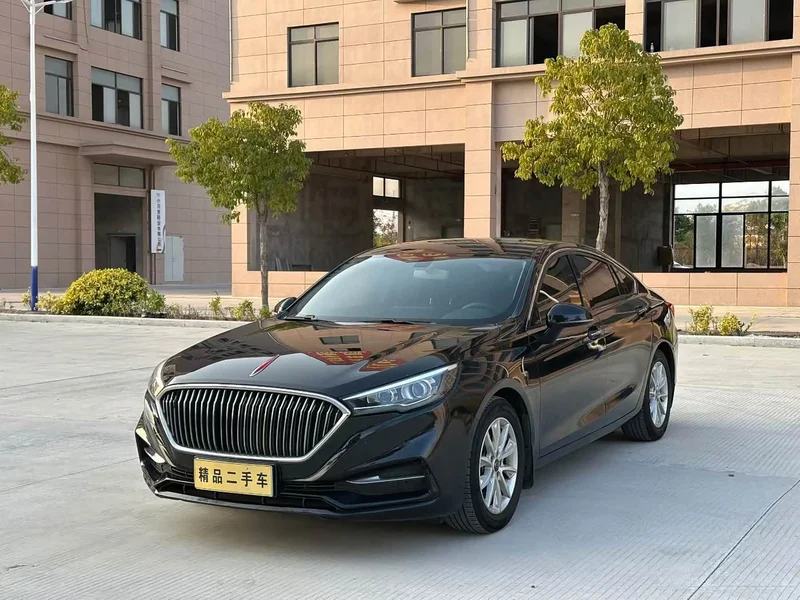 Hongqi H5 — фото 1
