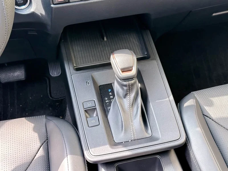 Toyota Corolla Cross — фото 15