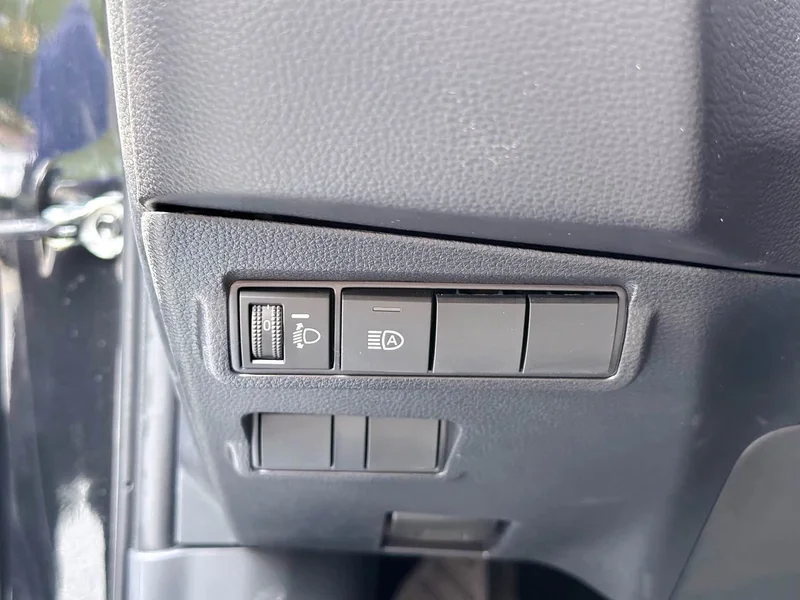 Toyota Corolla Cross — фото 18