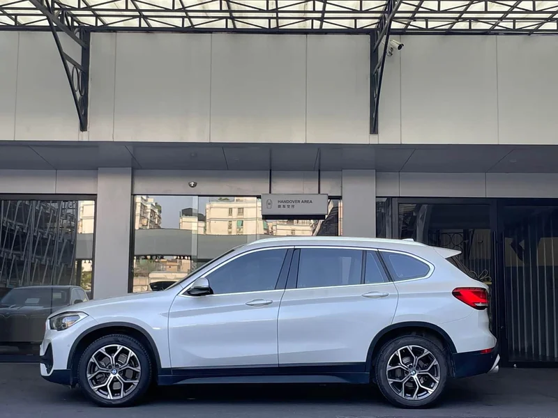 BMW X1 — фото 4