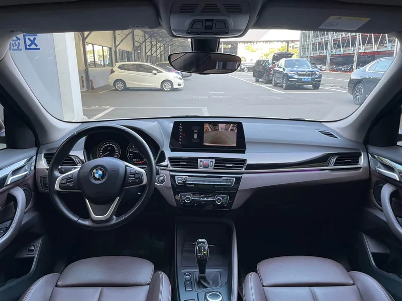 BMW X1 — фото 10