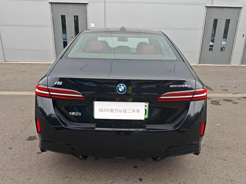 BMW i5 — фото 4