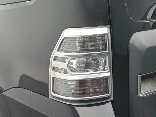 Mitsubishi Pajero (Imported) — фото 16