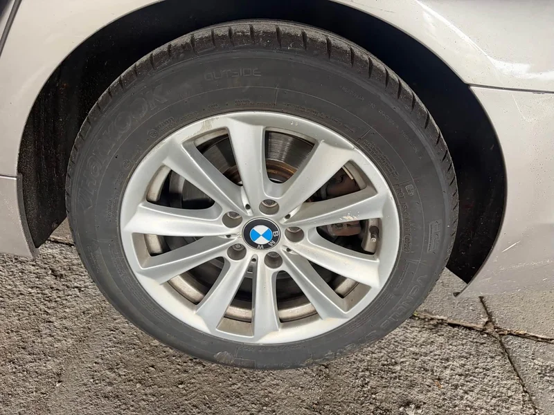 BMW 5-Series — фото 10
