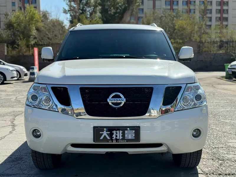 Nissan Patrol — фото 2