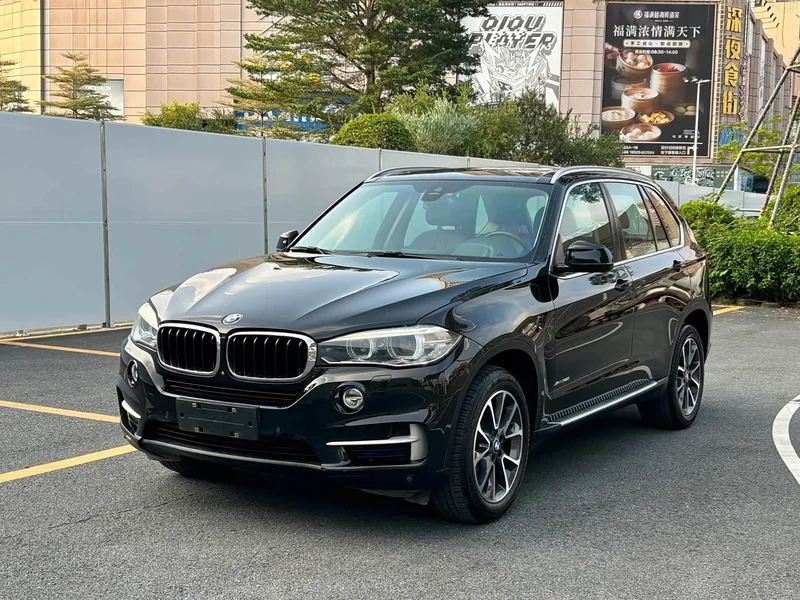 BMW X5 — фото 1