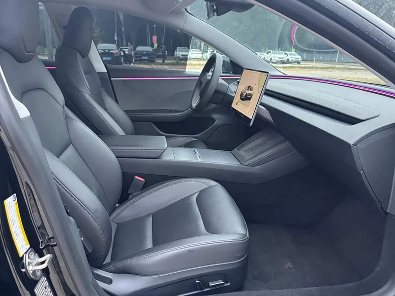 Tesla Model 3 — фото 14