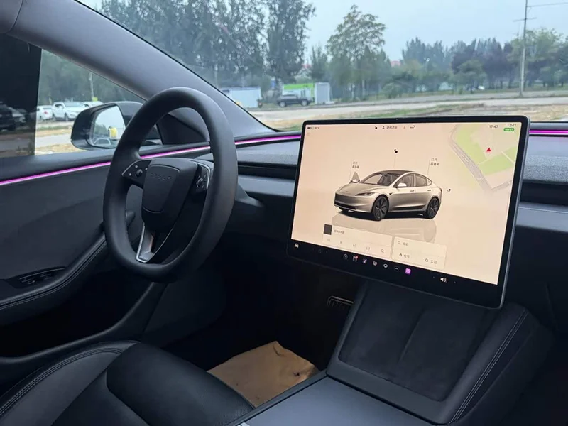 Tesla Model 3 — фото 15