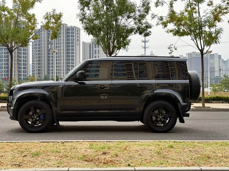 Land Rover Defender — фото 7