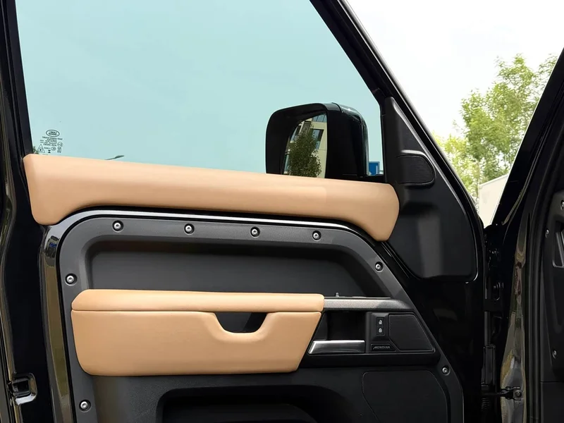 Land Rover Defender — фото 9
