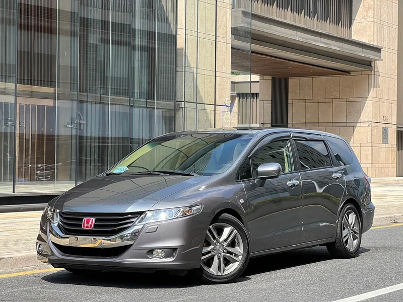Honda Odyssey — фото 1