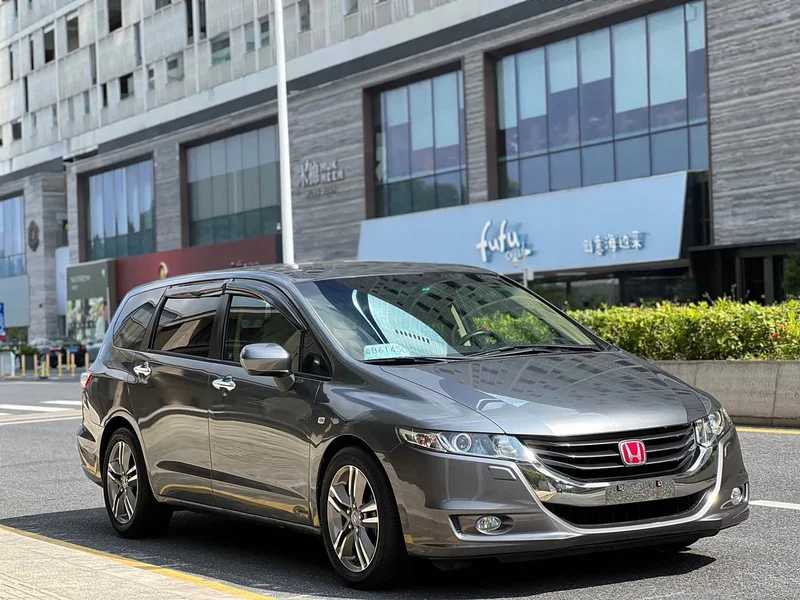 Honda Odyssey — фото 2