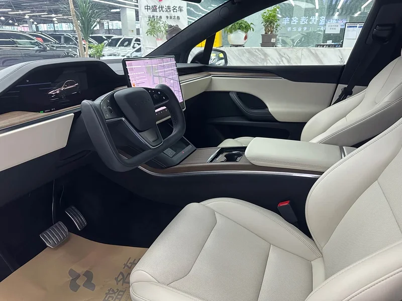 Tesla Model X — фото 16