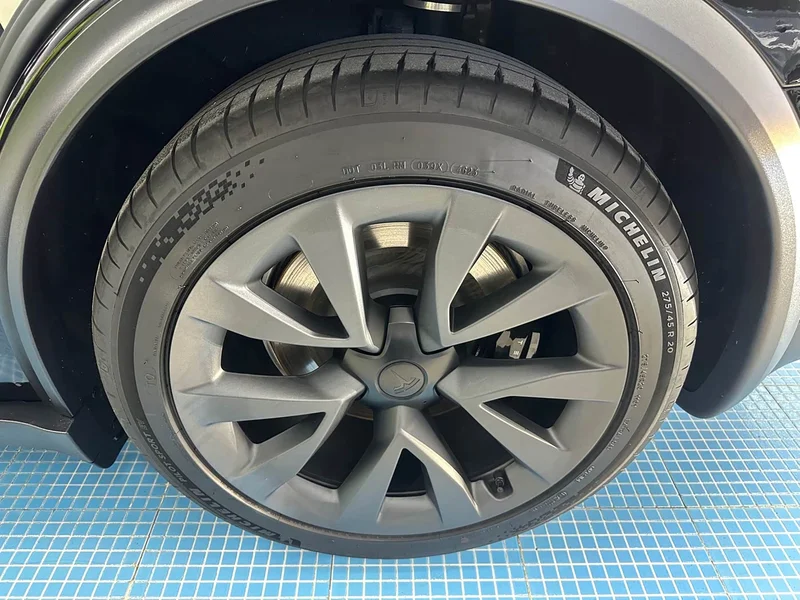 Tesla Model X — фото 22