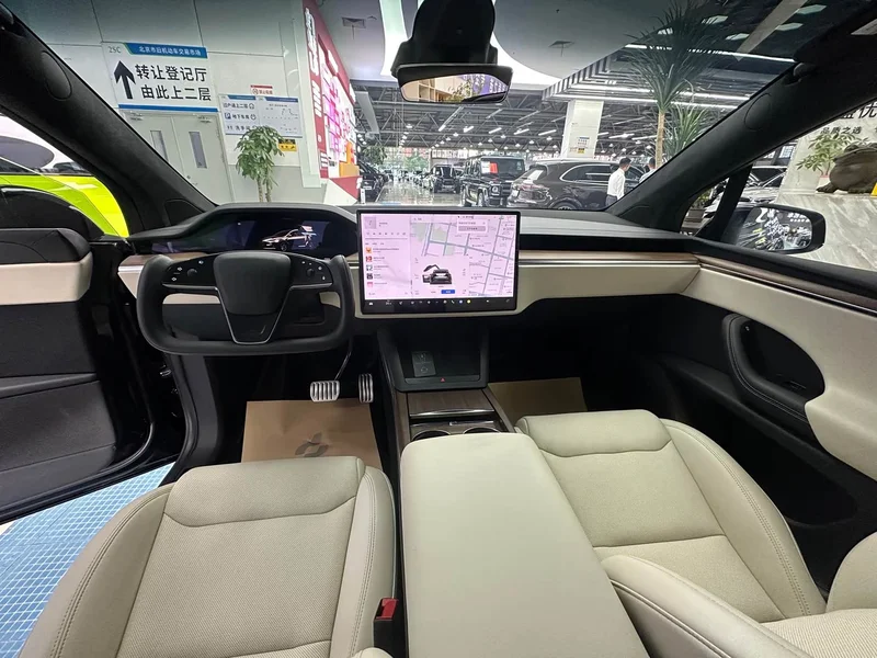 Tesla Model X — фото 24