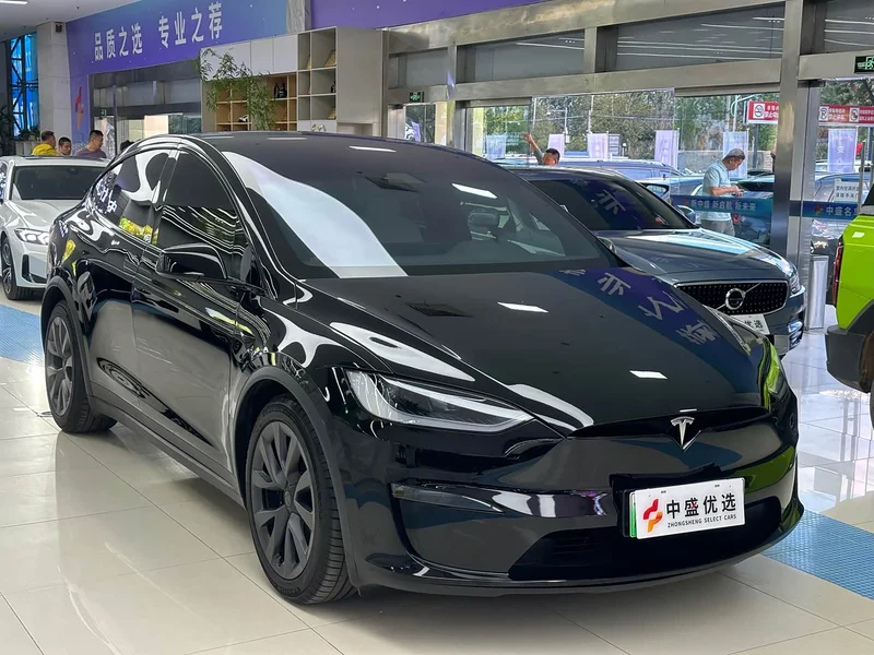 Tesla Model X — фото 3